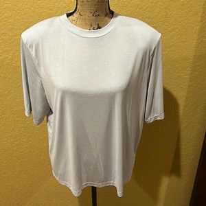 Scoop short sleeve, light gray top, XL, like new | offer in description